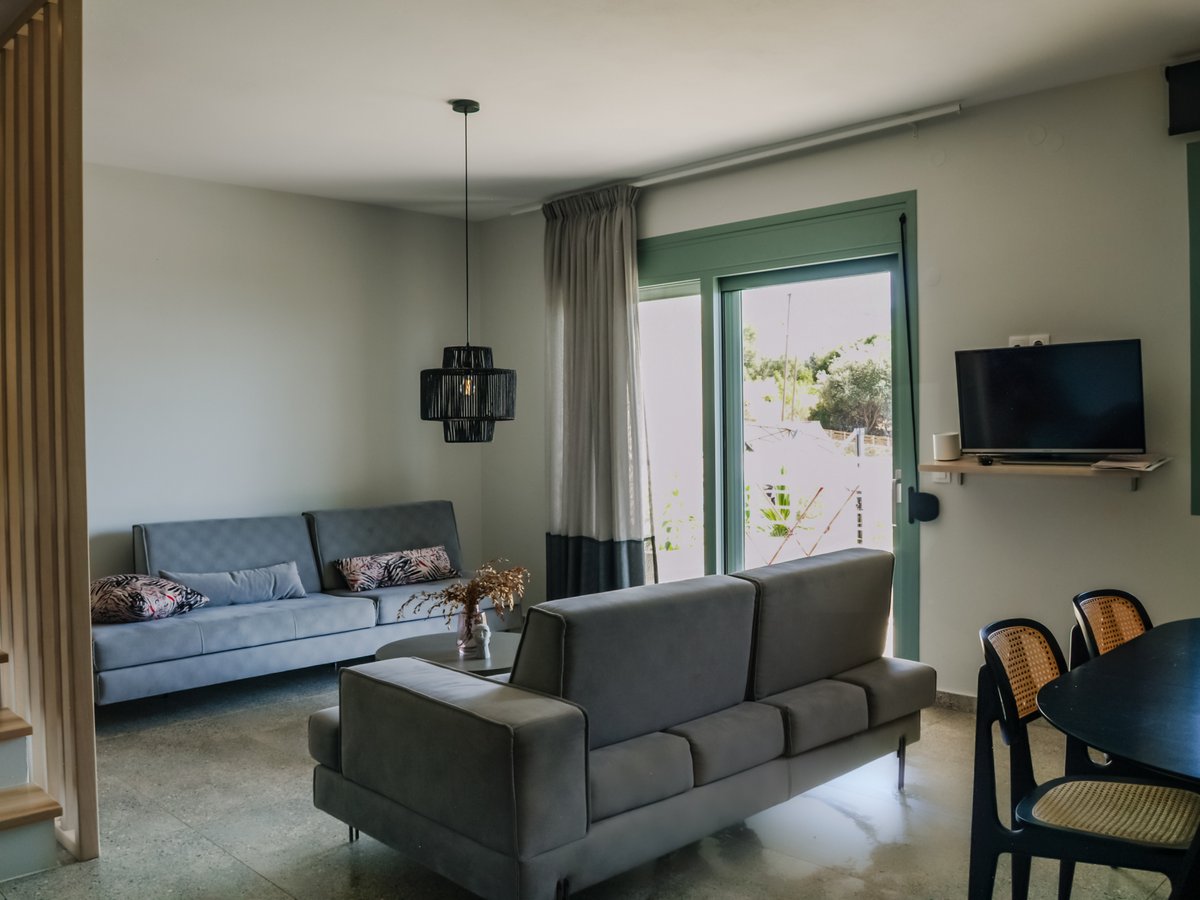 kvillas-kynthia